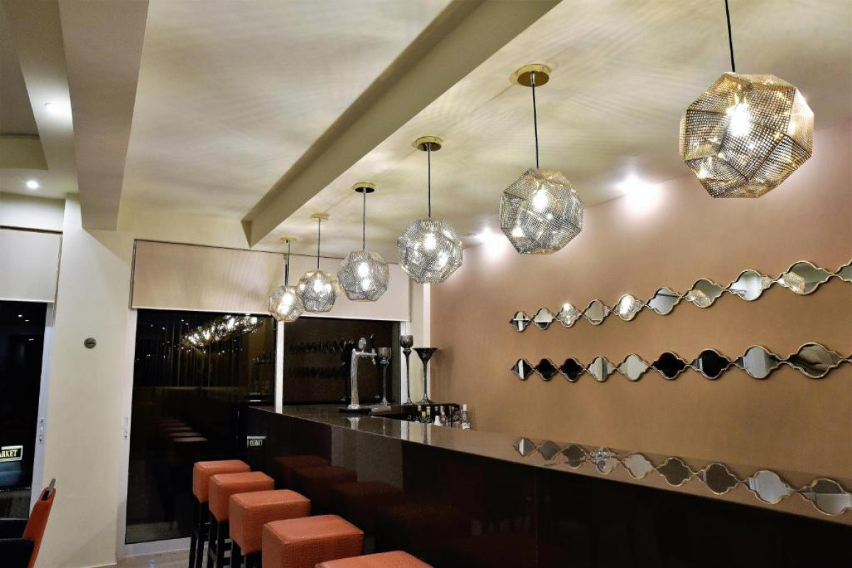 Theo Hotel