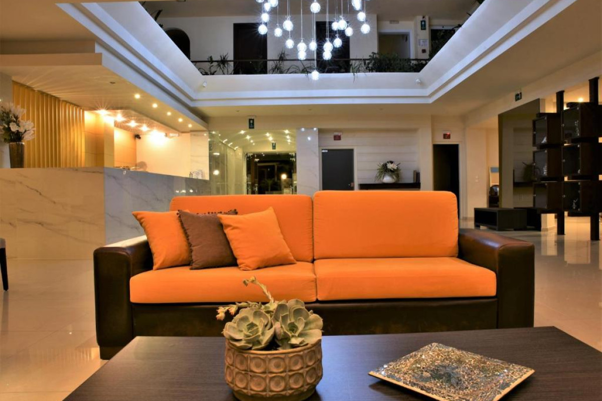 Theo Hotel
