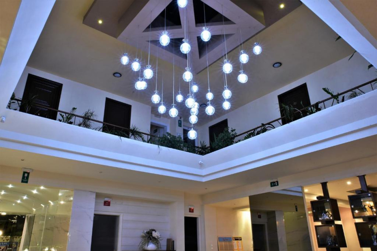 Theo Hotel