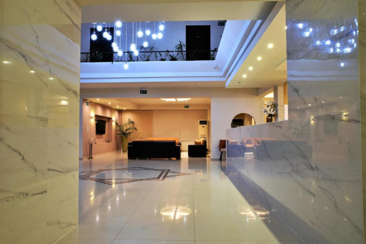Theo Hotel