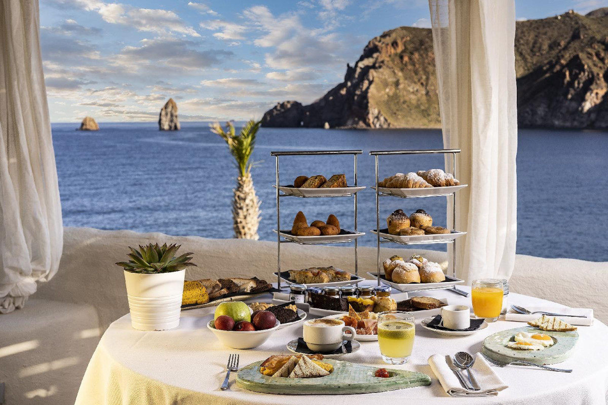 Therasia Resort Sea & Spa