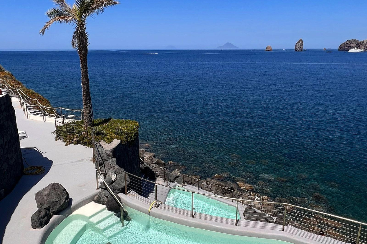 Therasia Resort Sea & Spa