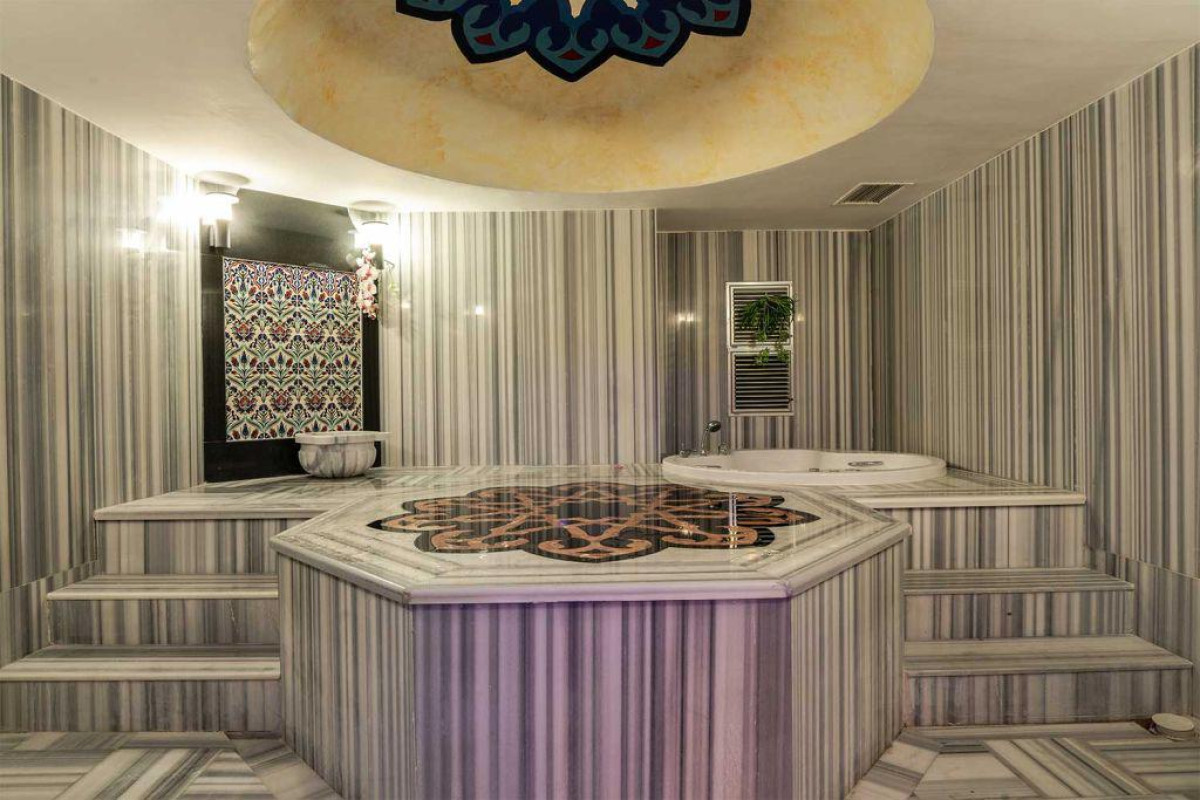 THRONE BEACH RESORT & SPA