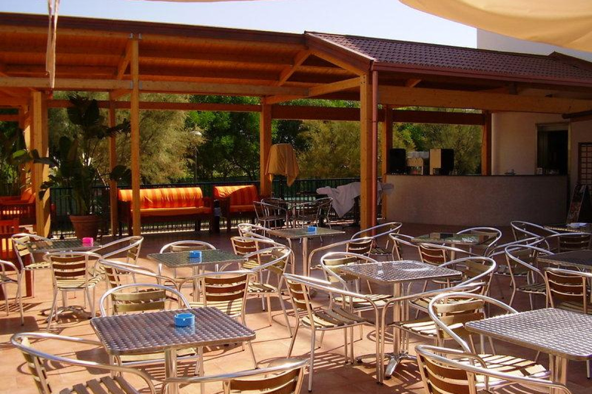 Ticho's Greenblu Hotel