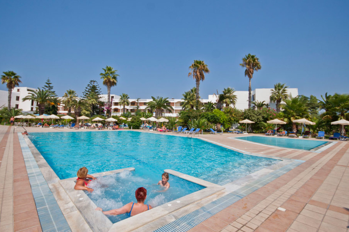 Hotel Tigaki Beach