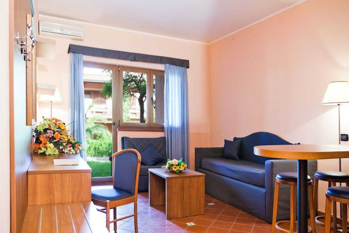 Tindari Resort & Marina Beach