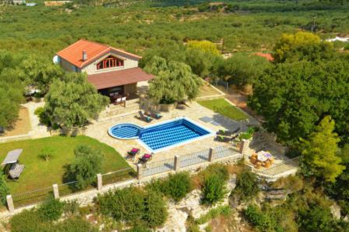 Tireda Villa