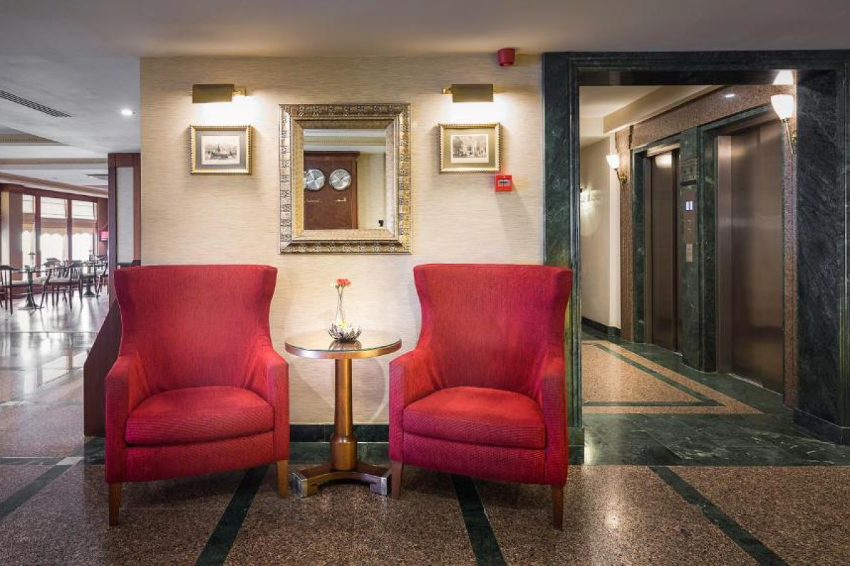 TITANIC COMFORT HOTEL SISLI