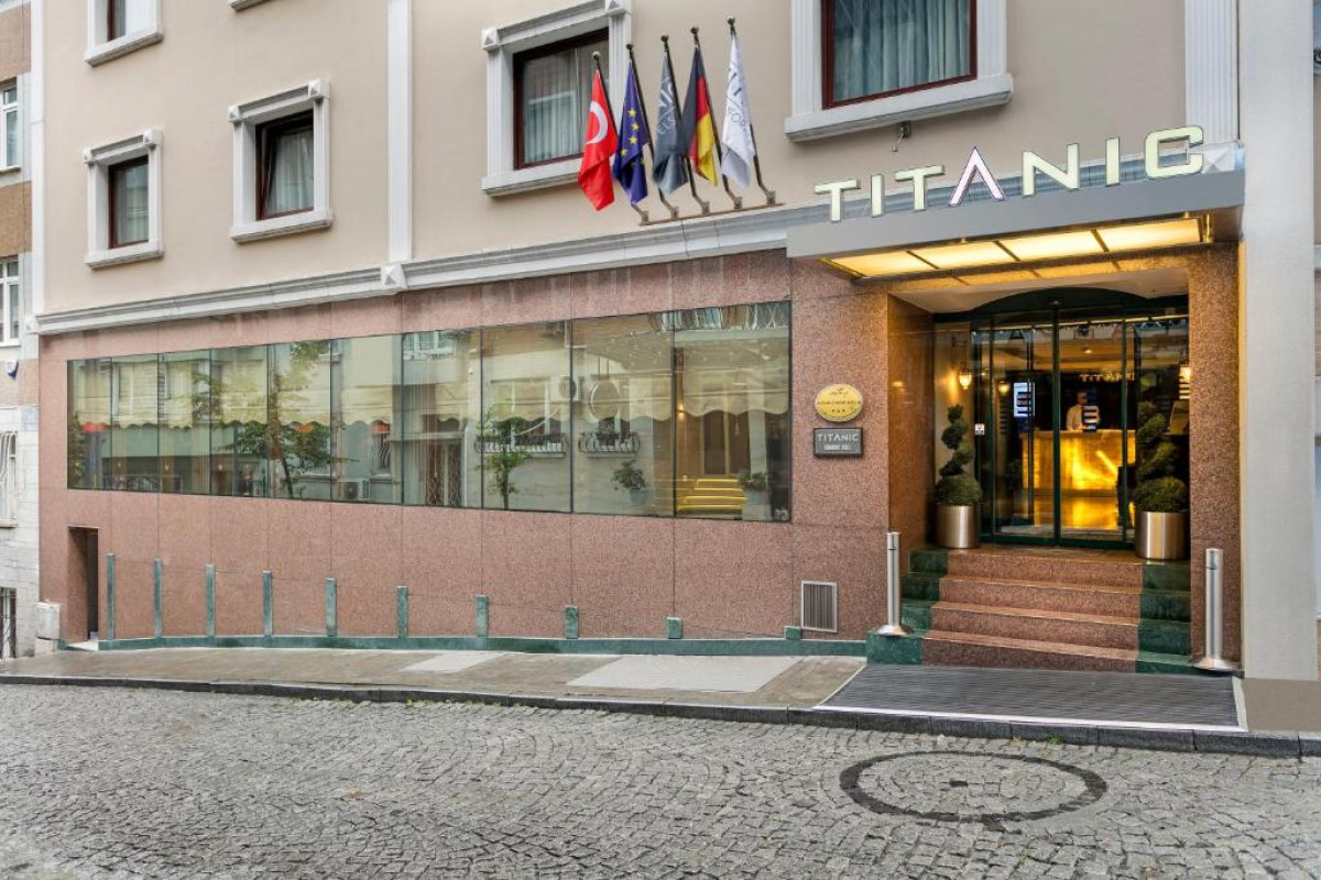 TITANIC COMFORT HOTEL SISLI