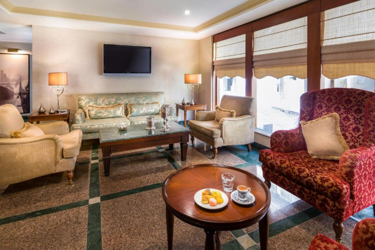TITANIC COMFORT HOTEL SISLI