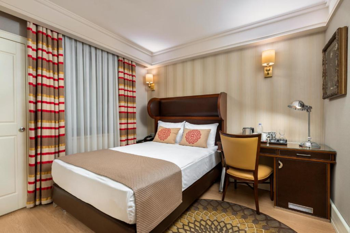 TITANIC COMFORT HOTEL SISLI