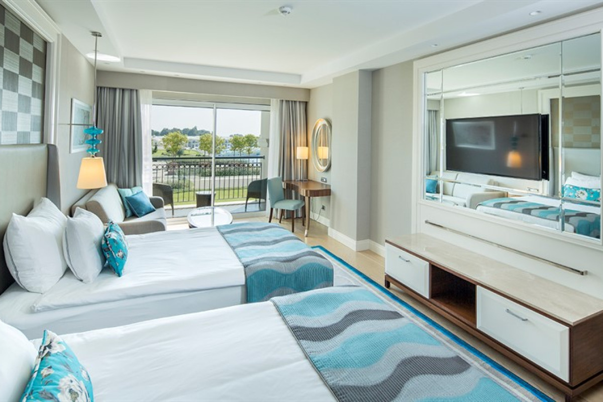 TITANIC DELUXE GOLF BELEK