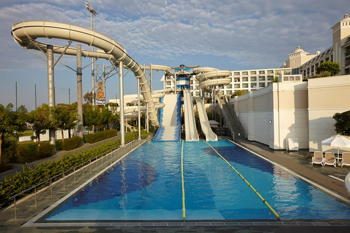 TITANIC DELUXE GOLF BELEK