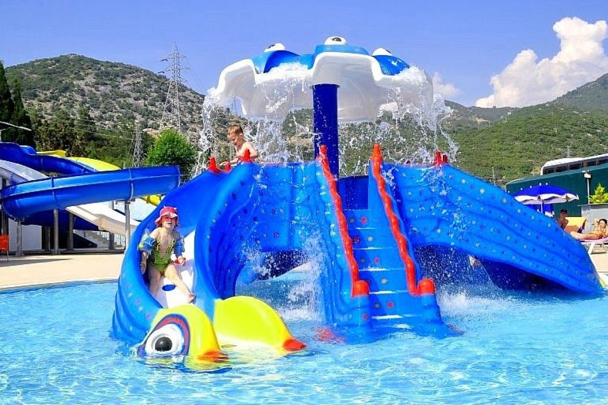 Blue Fish Hotel