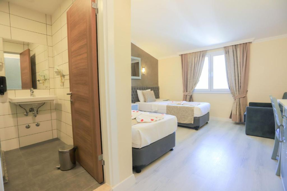 Tonoz Beach Hotel