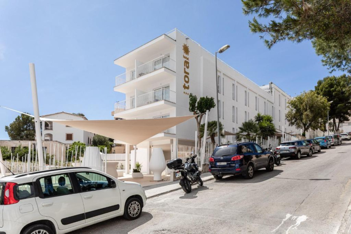 Tora Hotel