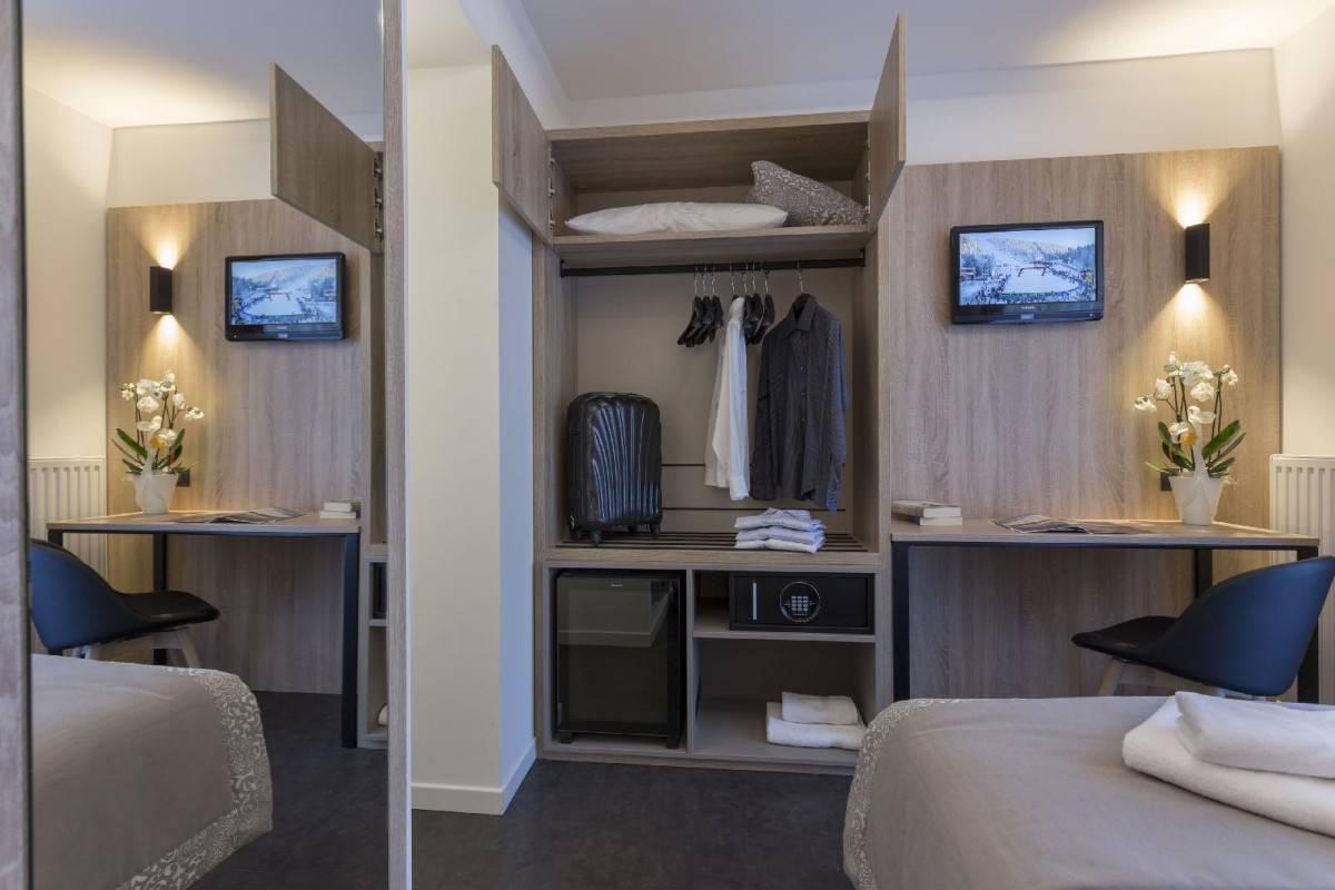 Tourist Hotel