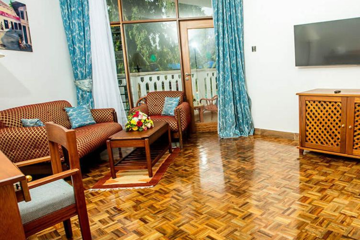 Travellers Beach Hotel