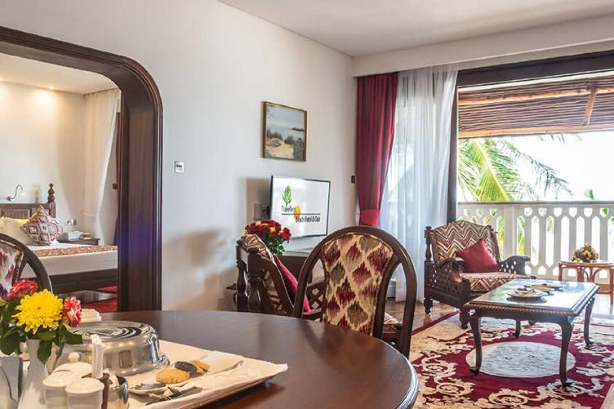 Travellers Beach Hotel