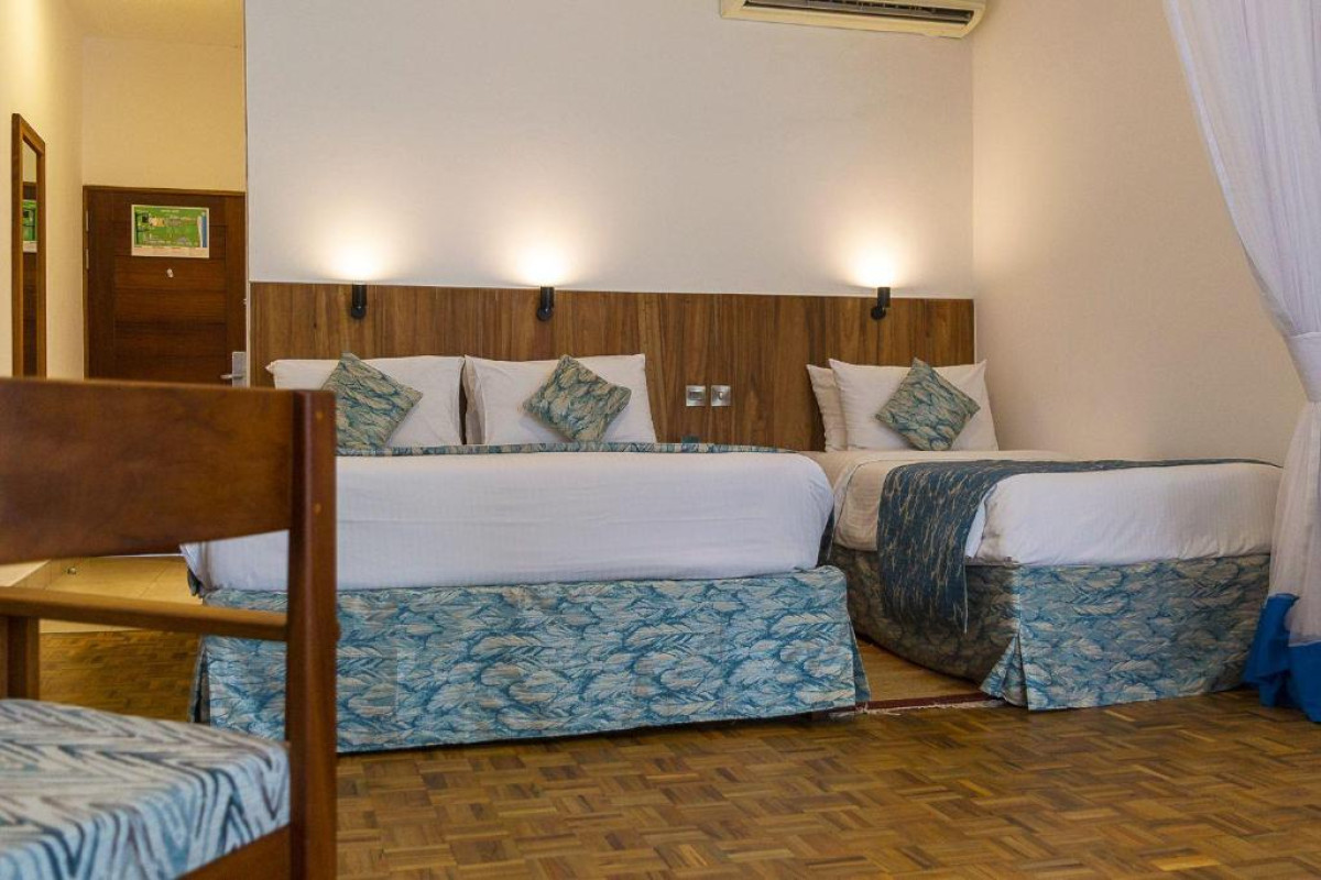 Travellers Beach Hotel