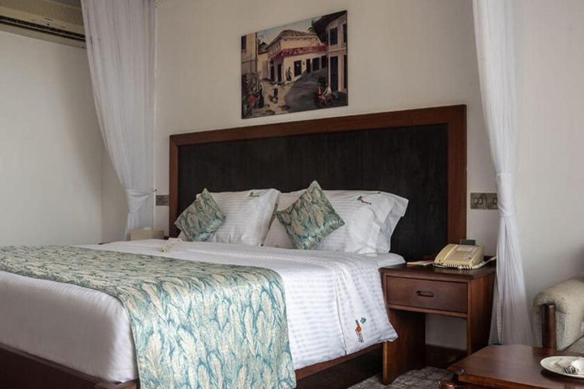 Travellers Beach Hotel
