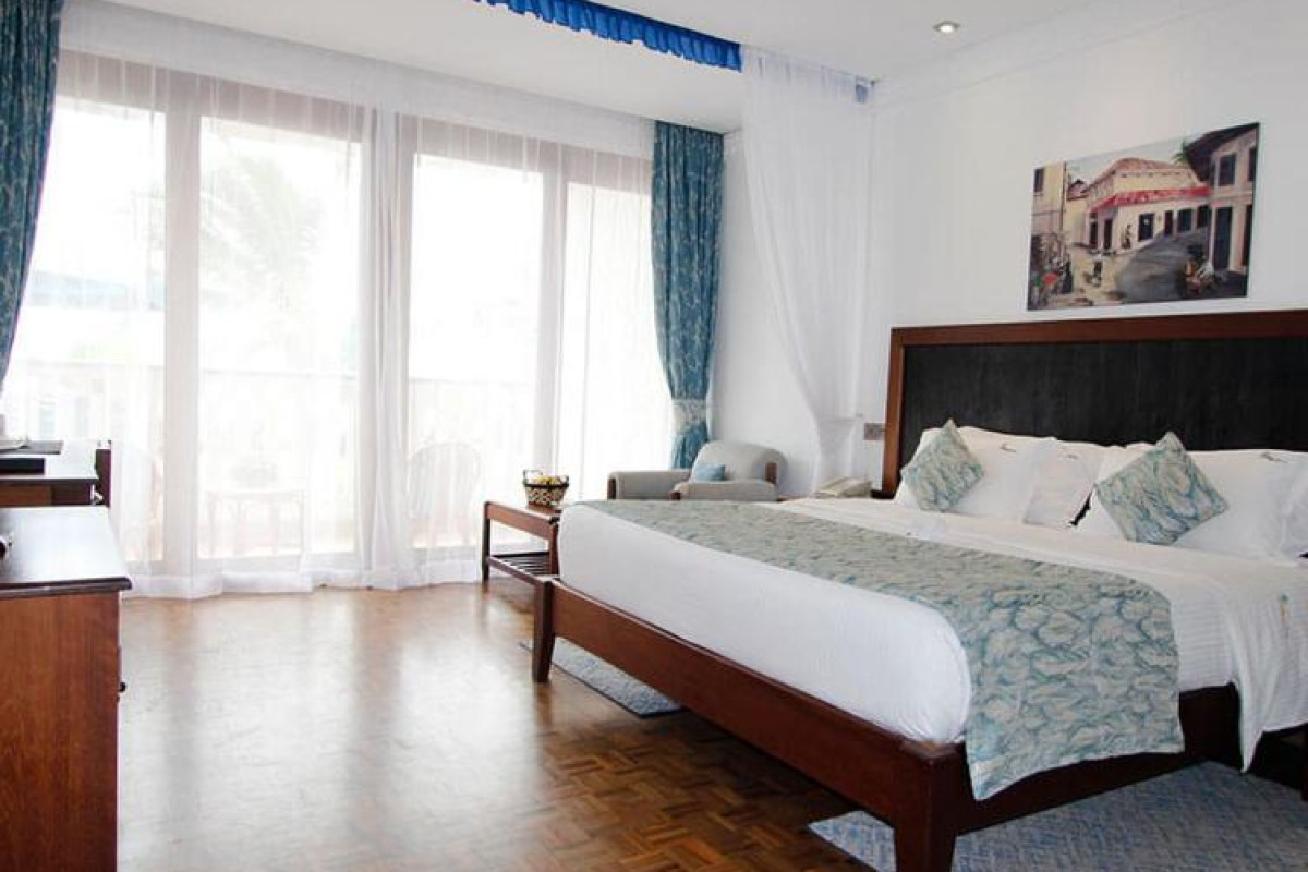 Travellers Beach Hotel