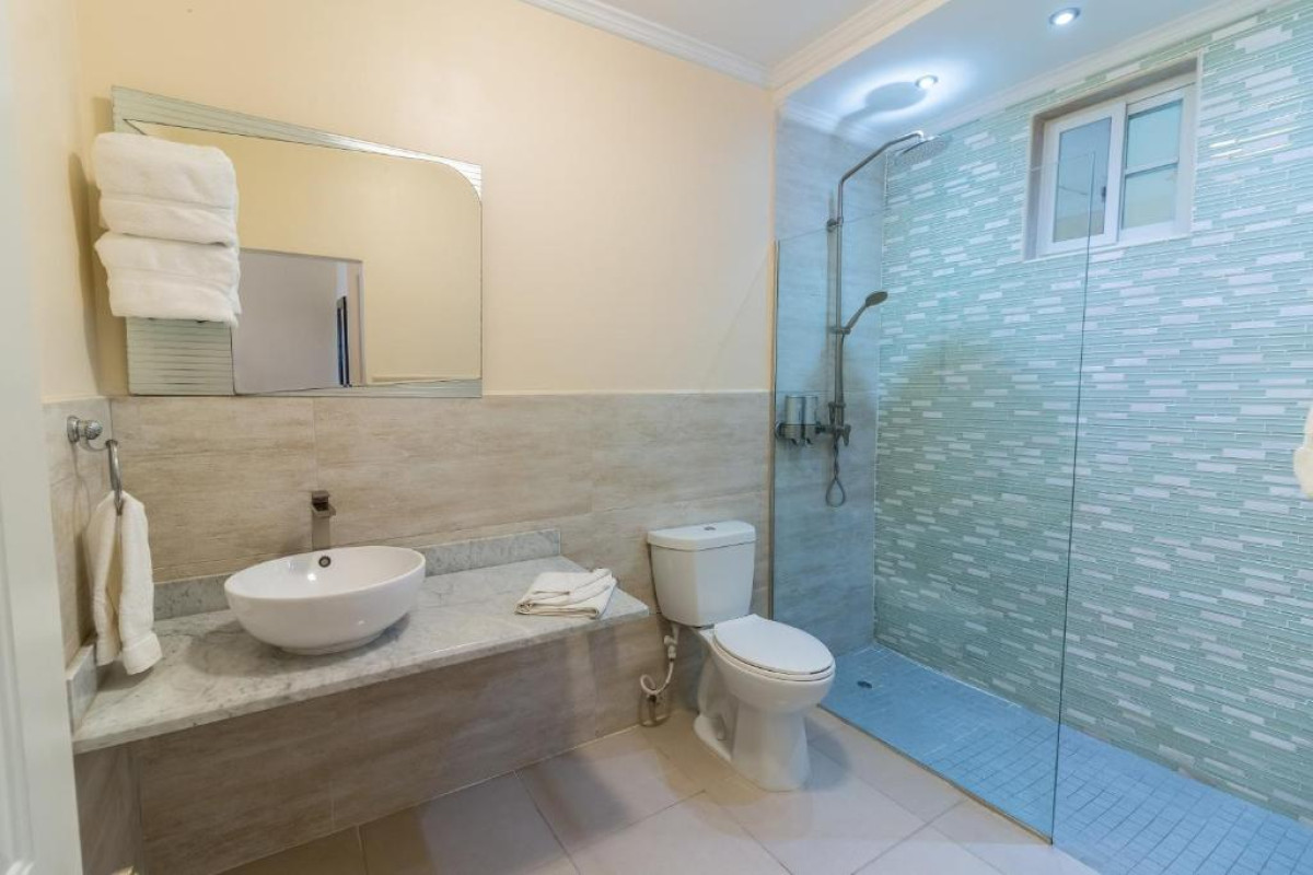 Travellers Beach Resort