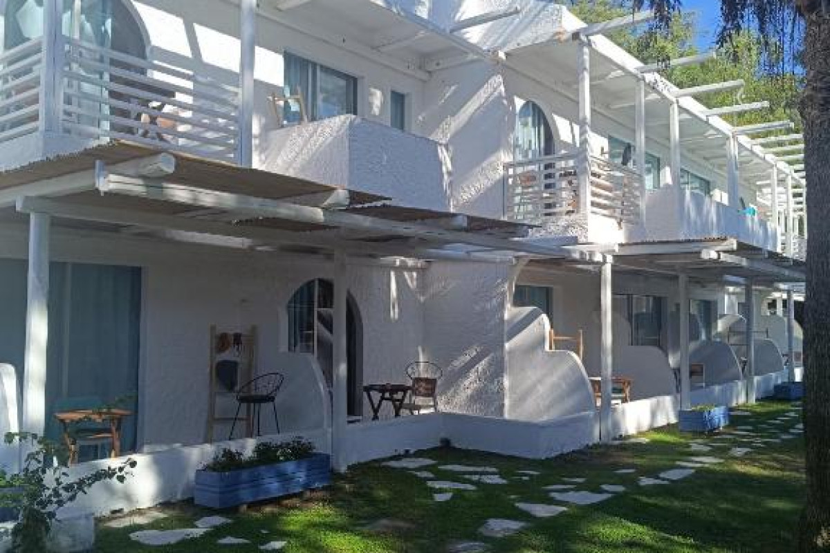 TREES ART HOTEL  SUITES