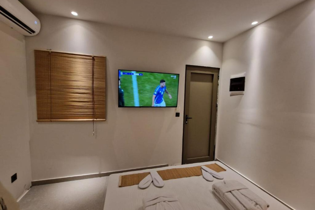 TREES ART HOTEL  SUITES