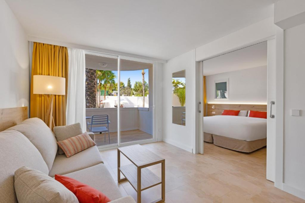 TRH Palmanova Beach Apartments