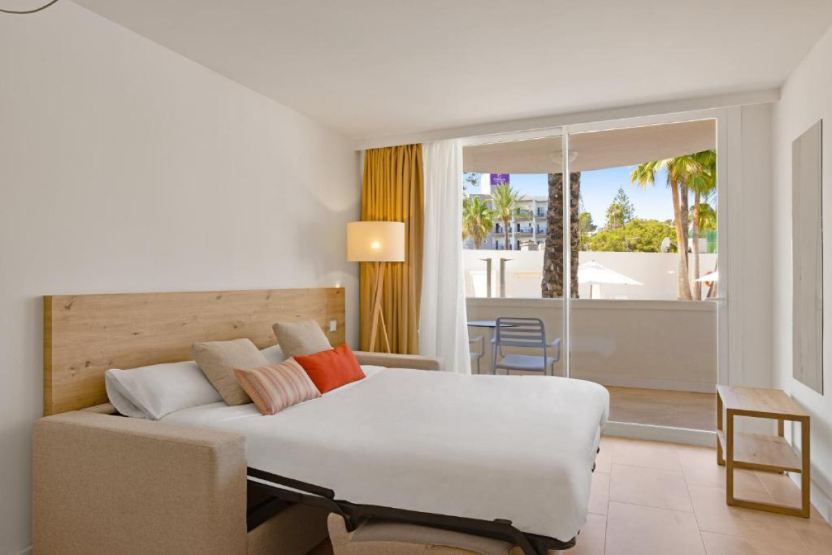 TRH Palmanova Beach Apartments