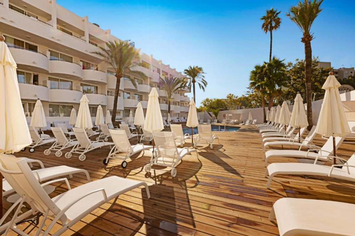 TRH Palmanova Beach Apartments