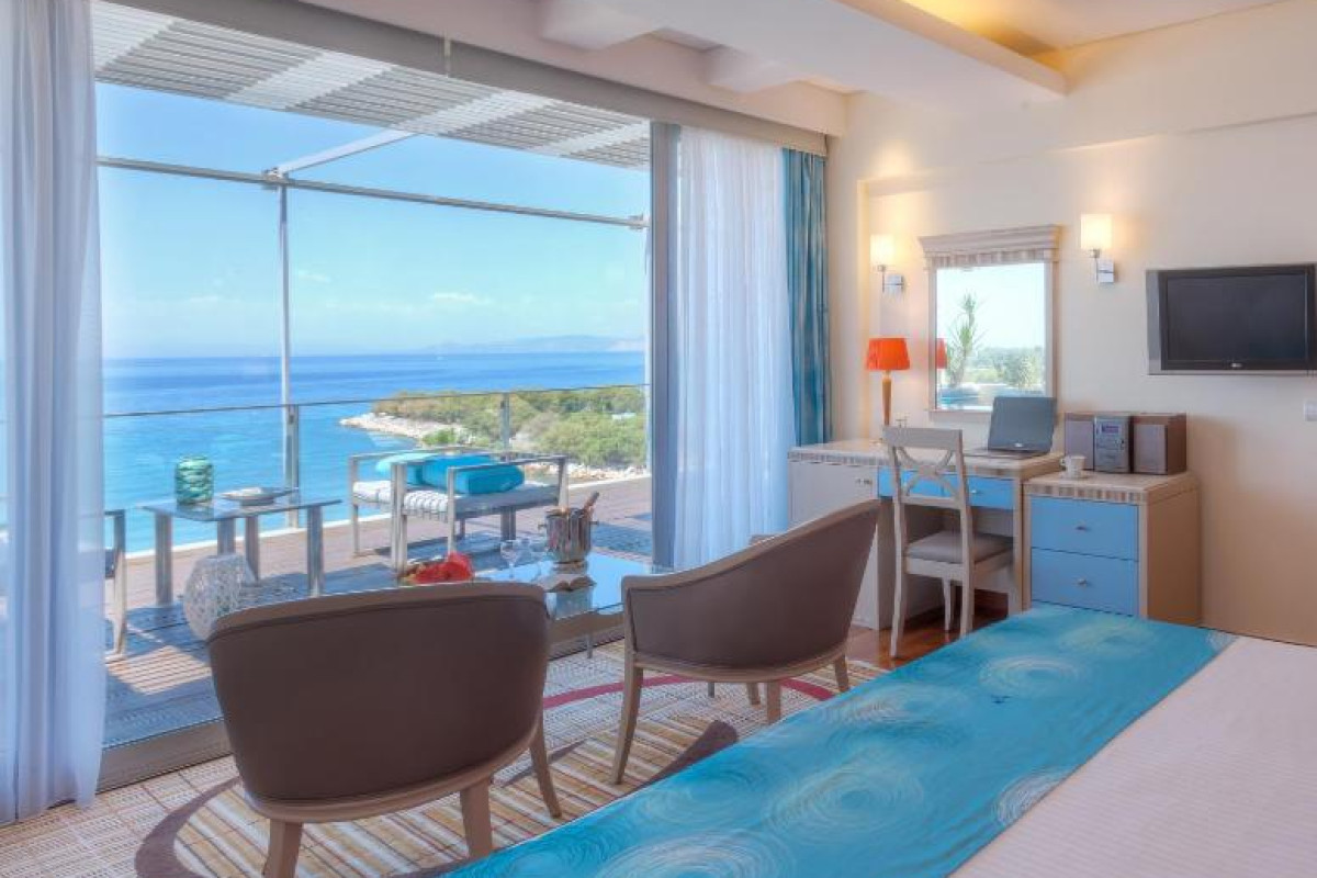 Tropical Hotel