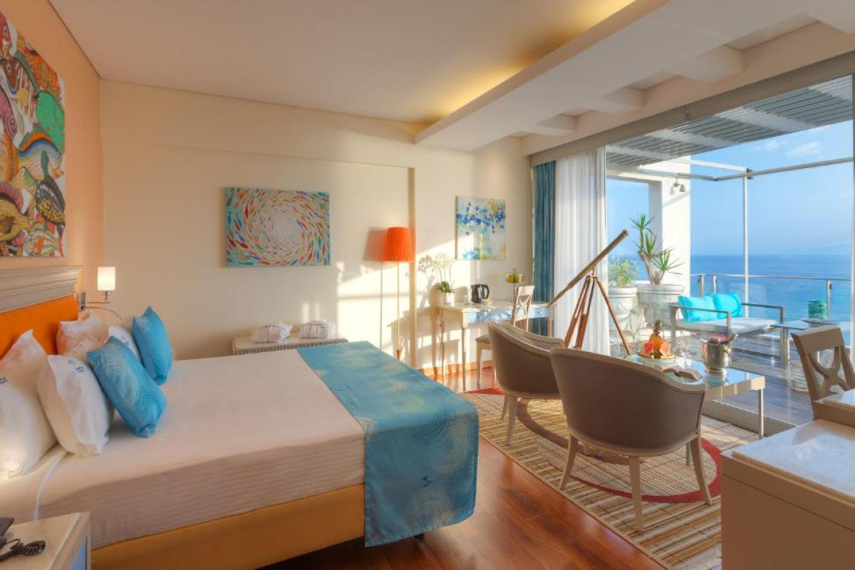 Tropical Hotel