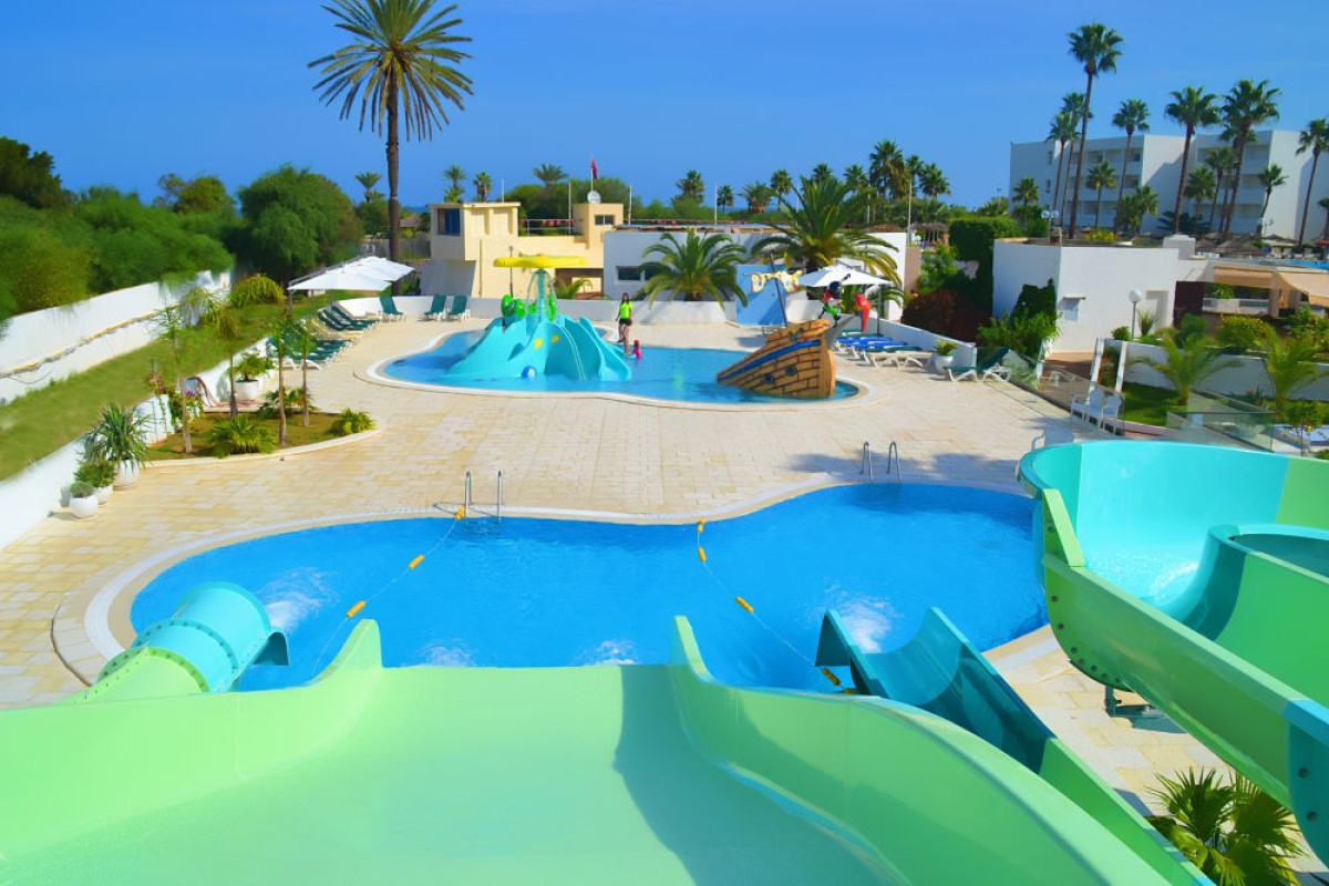 TROPICANA CLUB & SPA