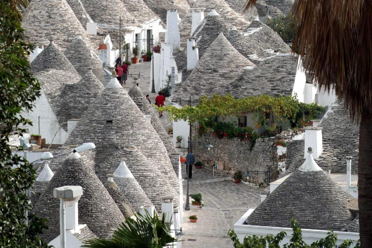 TRULLI E PUGLIA