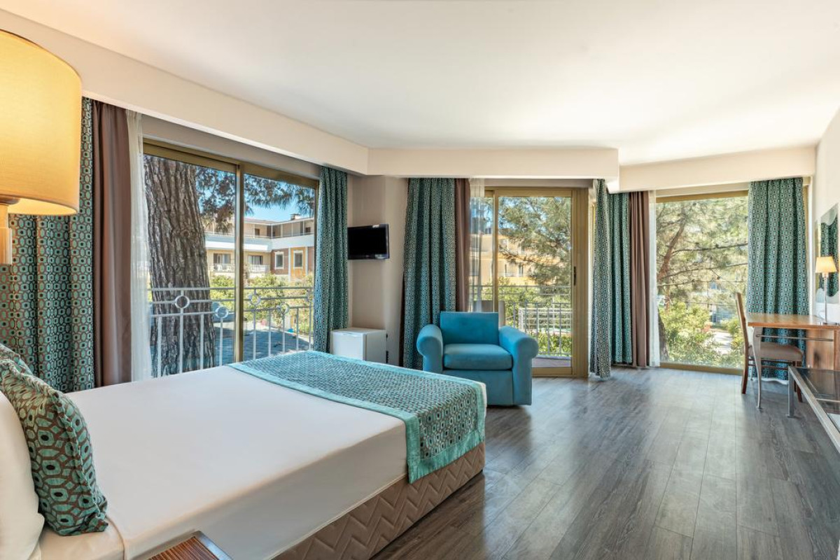 TU CASA GELIDONYA HOTEL