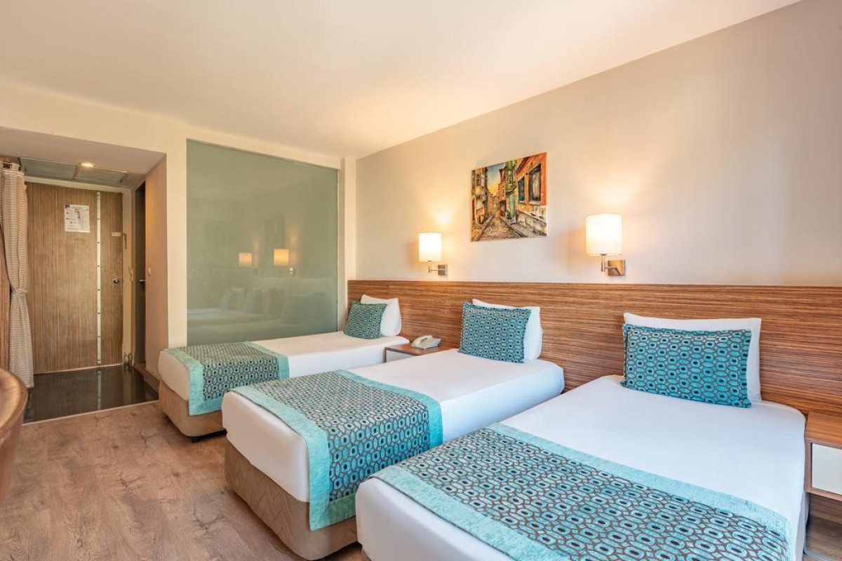 TU CASA GELIDONYA HOTEL