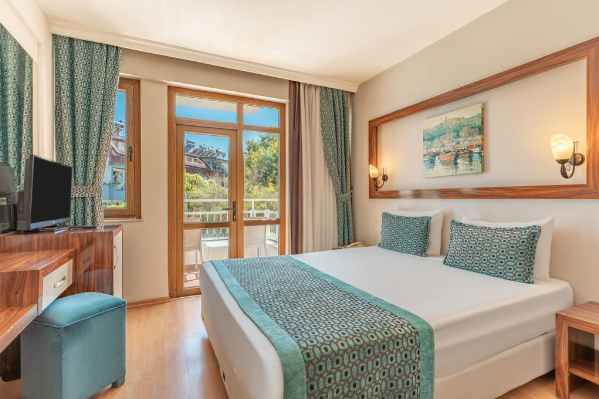 TU CASA GELIDONYA HOTEL