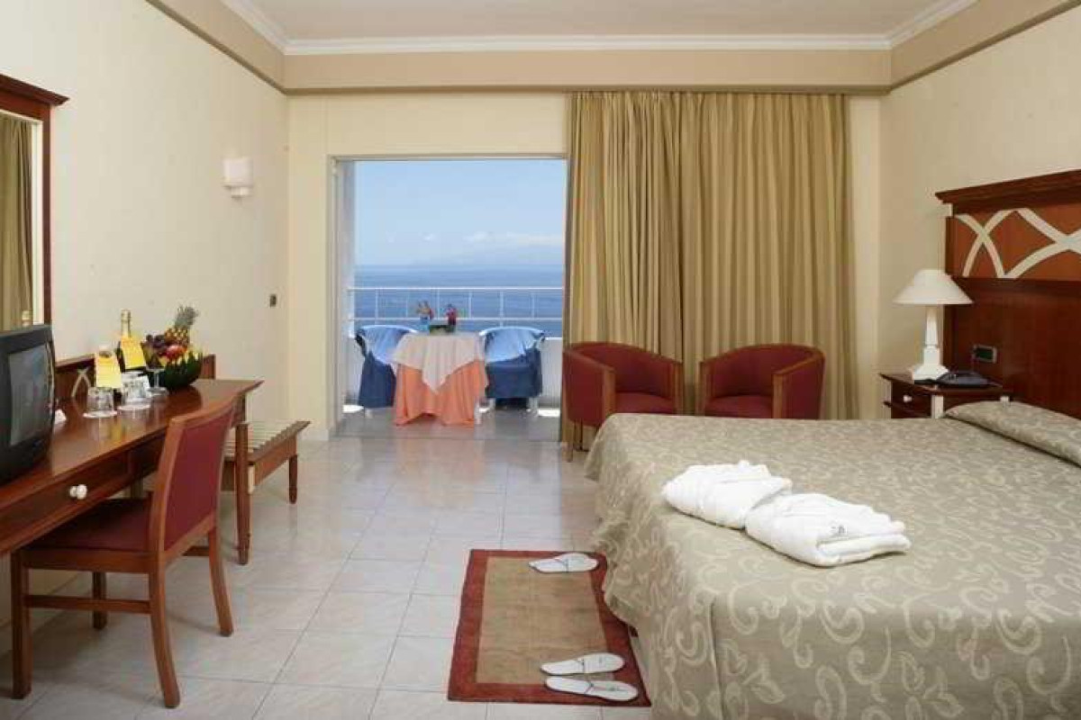 Tui Blue Los Gigantes – Solo Adultos +16