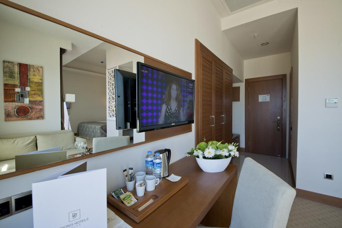 TUI DAY & NIGHT Connected Club Life Belek