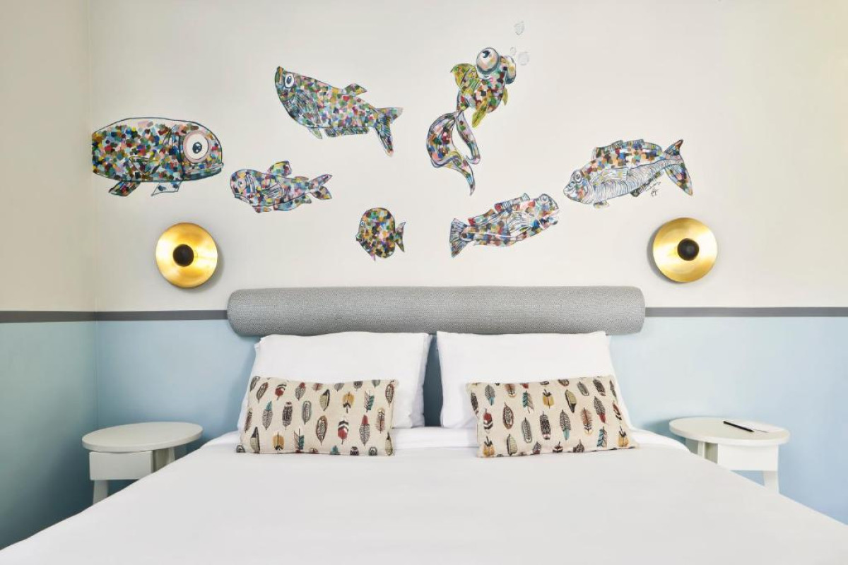 TURTLES INN