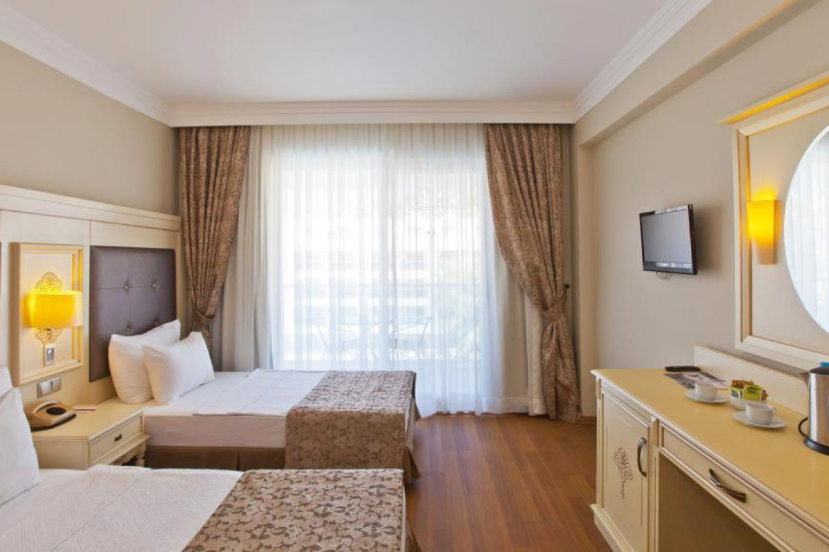 TURUNC RESORT HOTEL