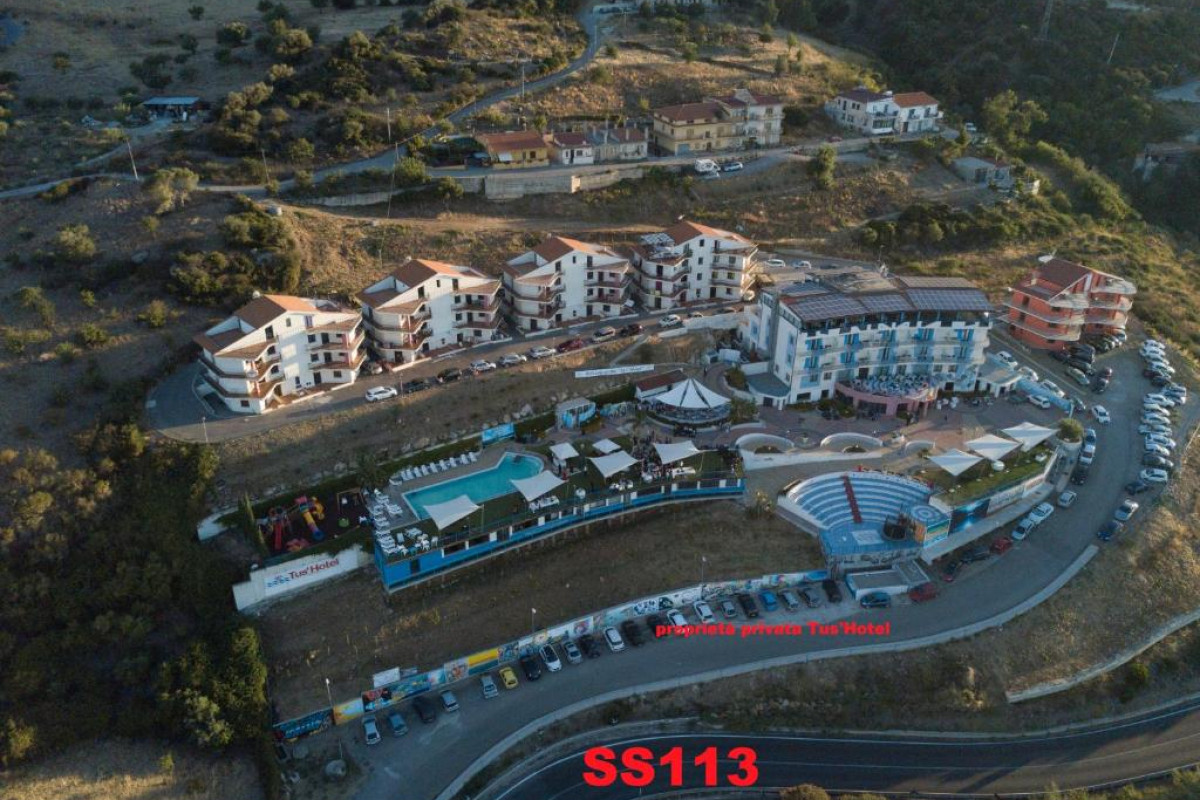 Tus Hotel & Residence