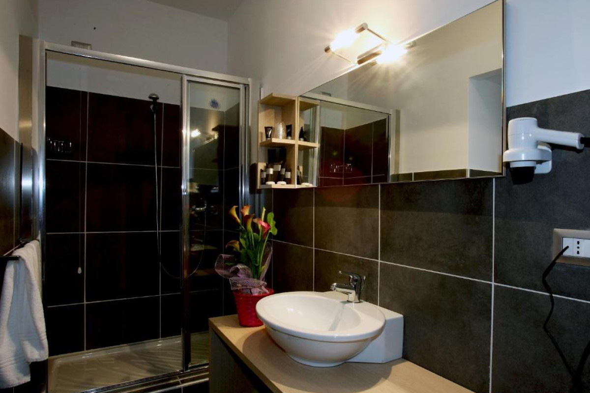 Tus Hotel & Residence