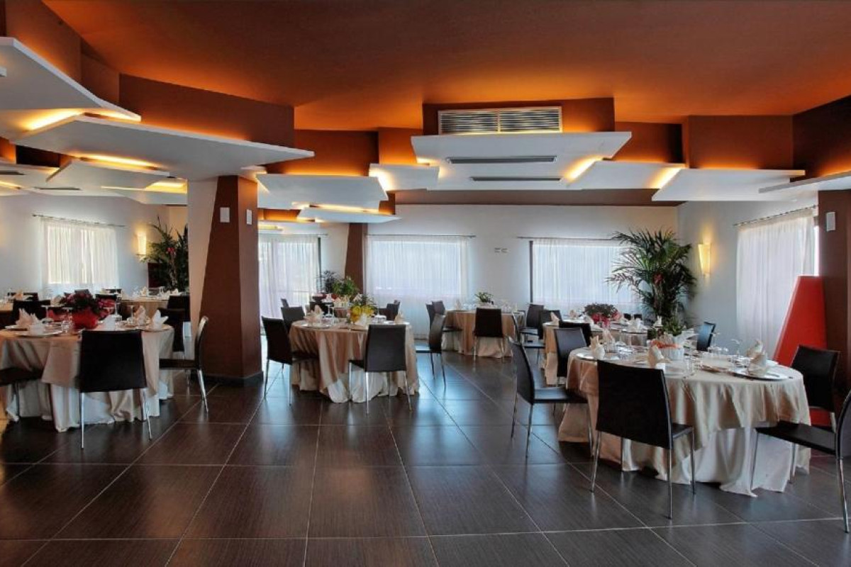 Tus Hotel & Residence