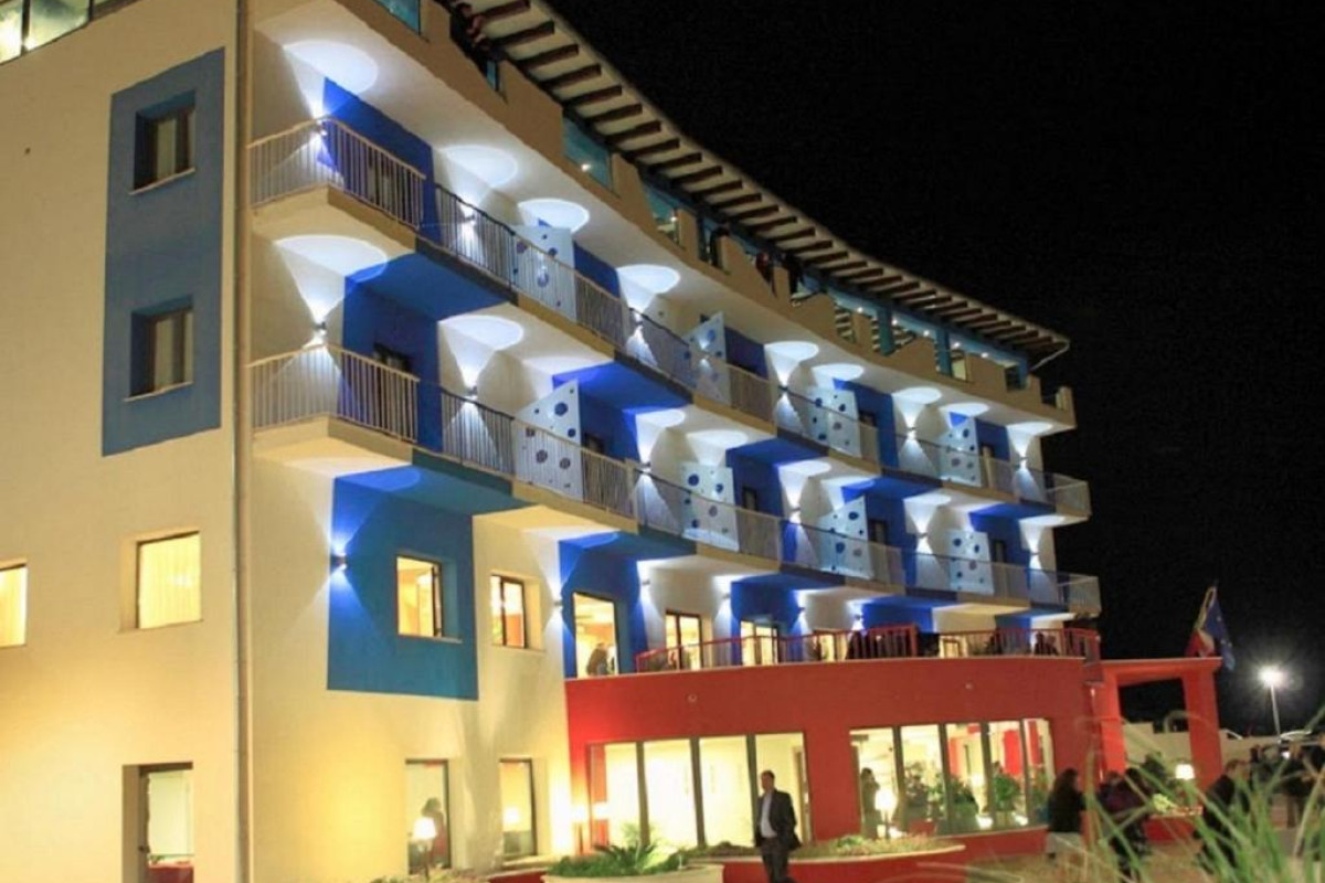 Tus Hotel & Residence