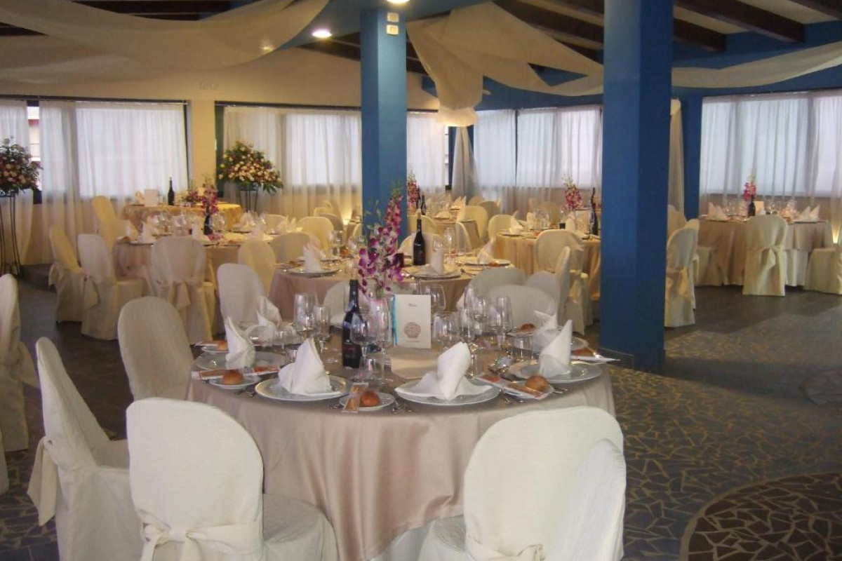 Tus Hotel & Residence