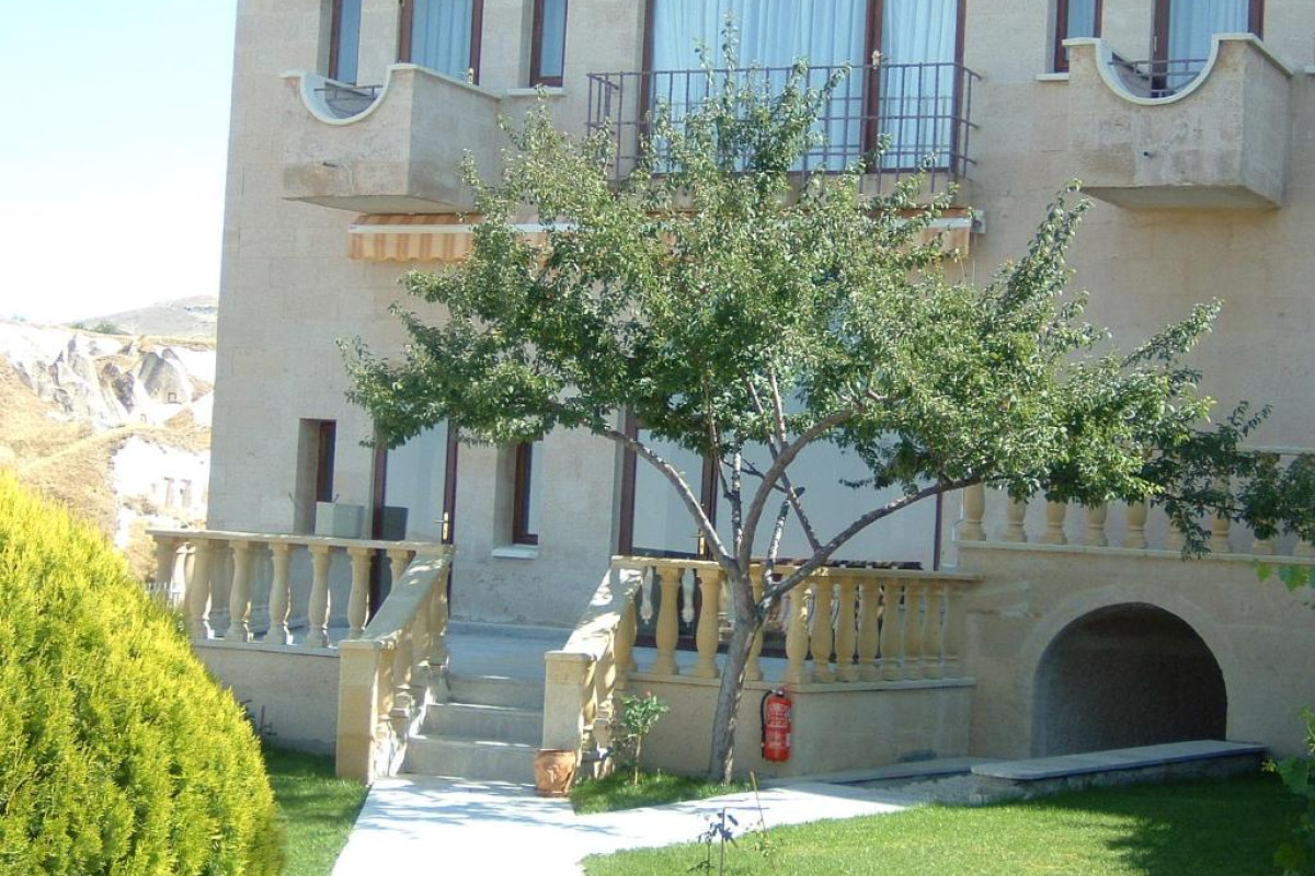 Uchisar Kaya Hotel