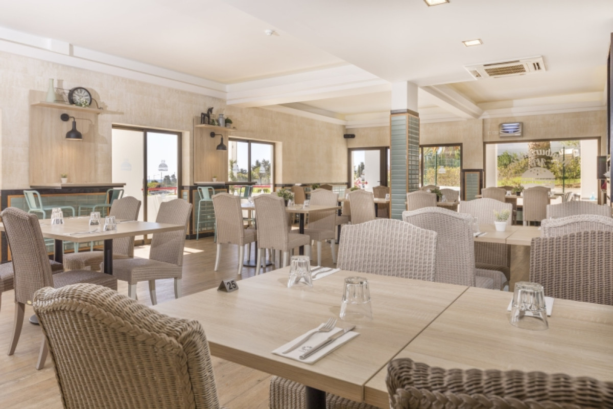Ukino Terrace Algarve Concept